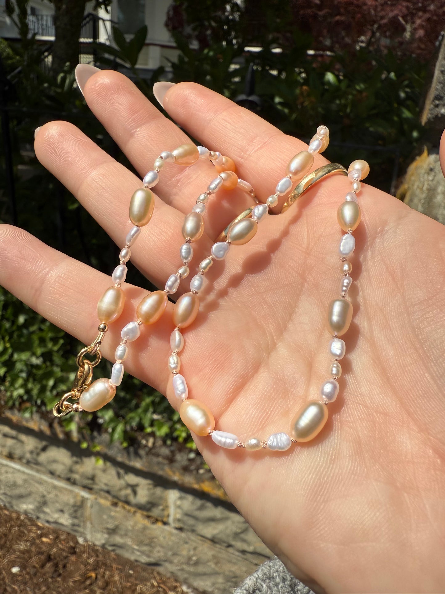 Freshwater pearl Choker with Peach Silk